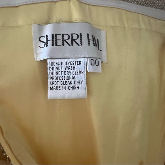 Sherri Hill Light Yellow Strapless Corset Beaded Prom Dress Sz 00 (fits like XS) - Picture 9 of 11